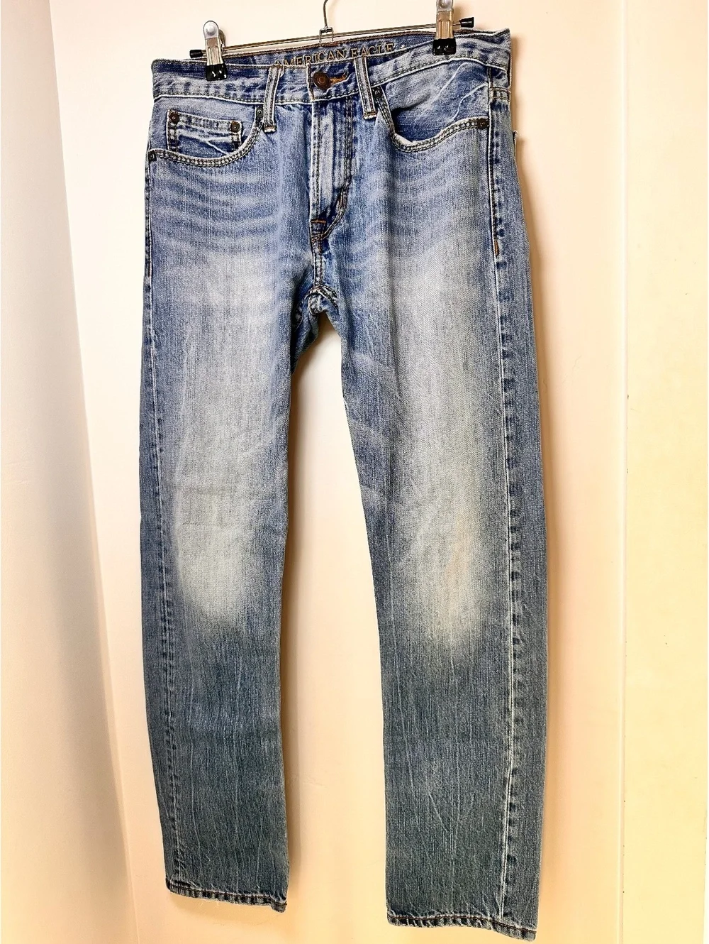 American Eagle Men’s Jeans 28x30 Medium Wash 100% Cotton Denim Distressed